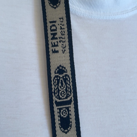 Fendi Messenger Handbag - Picture 6 of 14